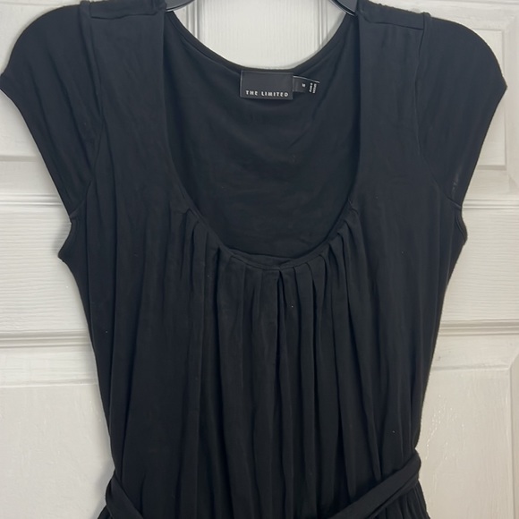 The limited black dress - Picture 2 of 5